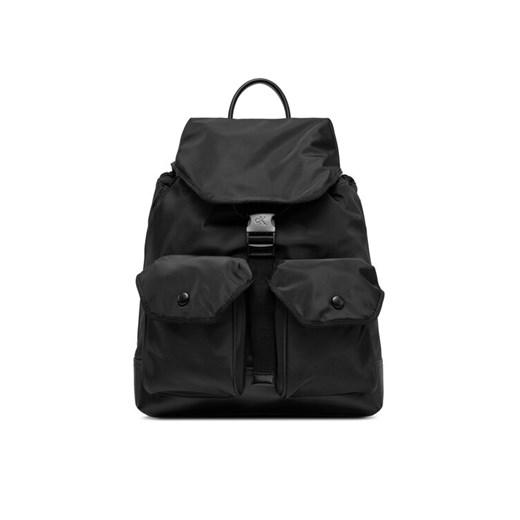 Calvin Klein Jeans Plecak Speed Clip Ut Flap Backpack35 Ny K50K513022 Czarny ze sklepu MODIVO w kategorii Plecaki - zdjęcie 182630643