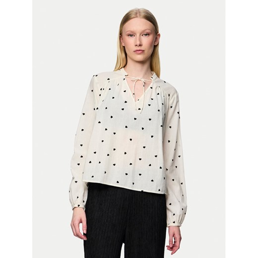 Pieces Bluzka 17151639 Écru Regular Fit ze sklepu MODIVO w kategorii Bluzki damskie - zdjęcie 182630651