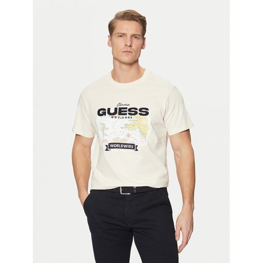 Guess T-Shirt M5RI10 I3Z14 Écru Regular Fit ze sklepu MODIVO w kategorii T-shirty męskie - zdjęcie 182630680