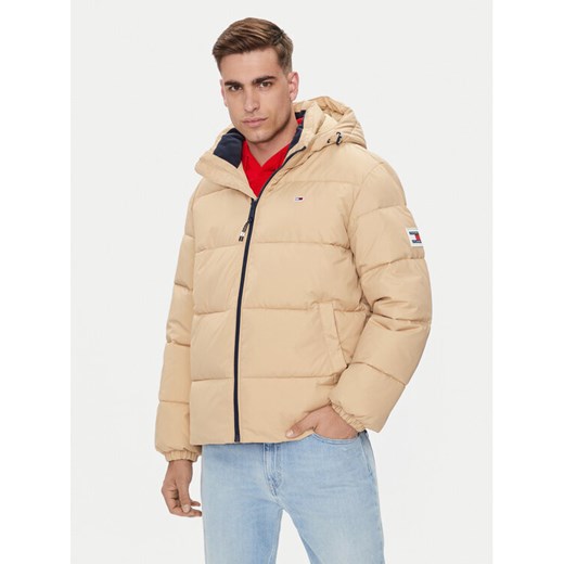 Tommy Jeans Kurtka zimowa Essential DM0DM18487 Beżowy Regular Fit ze sklepu MODIVO w kategorii Kurtki męskie - zdjęcie 182631591