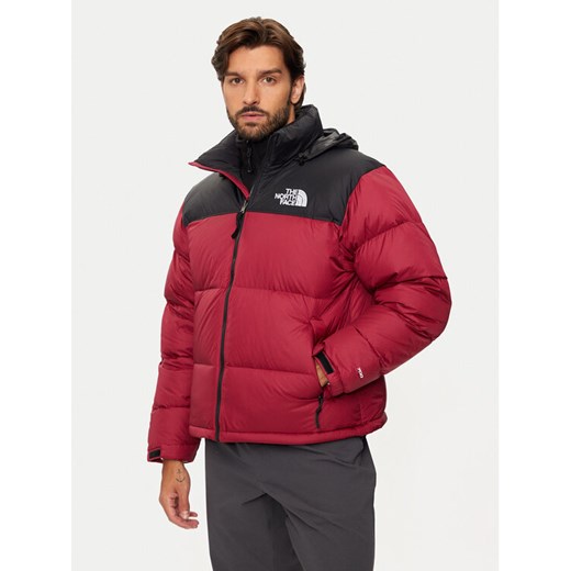 The North Face Kurtka puchowa 1996 Retro Nuptse NF0A3C8D Czerwony Loose Fit ze sklepu MODIVO w kategorii Kurtki męskie - zdjęcie 182631624