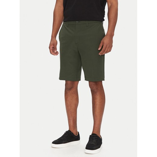 BOSS Szorty materiałowe S_Commuter_10.5 Inch 50540337 Zielony Slim Fit ze sklepu MODIVO w kategorii Spodenki męskie - zdjęcie 182632301