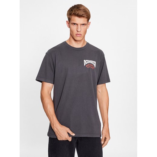 DC T-Shirt Defiant Tees ADYZT05309 Czarny Regular Fit ze sklepu MODIVO w kategorii T-shirty męskie - zdjęcie 182632523