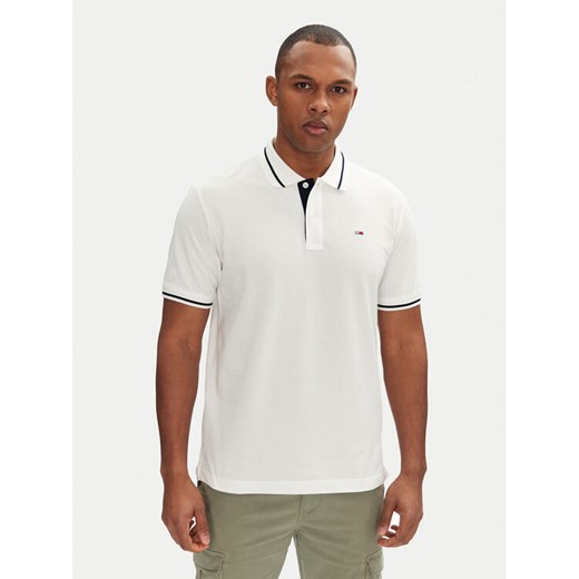 Tommy Jeans Polo DM0DM20745 Biały Regular Fit ze sklepu MODIVO w kategorii T-shirty męskie - zdjęcie 182632524