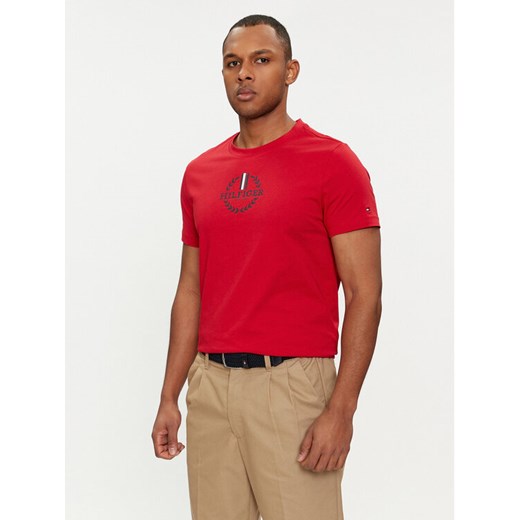 Tommy Hilfiger T-Shirt Global Stripe MW0MW34388 Czerwony Regular Fit ze sklepu MODIVO w kategorii T-shirty męskie - zdjęcie 182633483