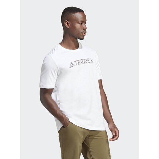 adidas T-Shirt Terrex Classic Logo HZ1400 Biały Regular Fit ze sklepu MODIVO w kategorii T-shirty męskie - zdjęcie 182633854