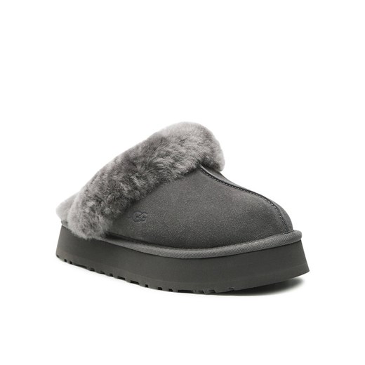 Ugg Kapcie W Disquette 1122550 Szary ze sklepu MODIVO w kategorii Kapcie damskie - zdjęcie 182634720