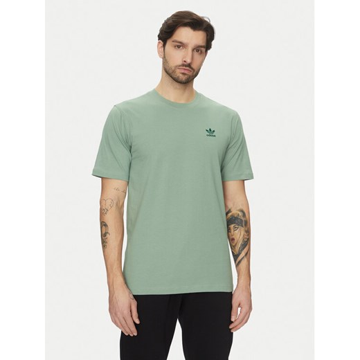 adidas T-Shirt Trefoil Essentials JC9993 Zielony Regular Fit ze sklepu MODIVO w kategorii T-shirty męskie - zdjęcie 182635041