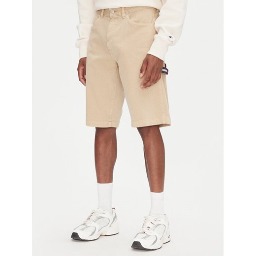 Tommy Jeans Szorty materiałowe Jaimie DM0DM21951 Beżowy Slim Fit ze sklepu MODIVO w kategorii Spodenki męskie - zdjęcie 182635670