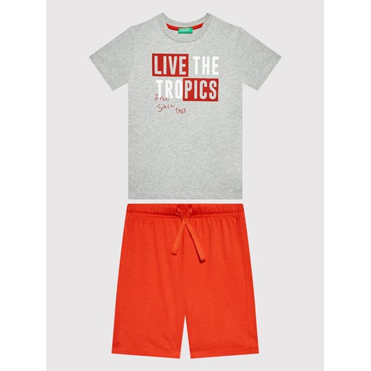 United Colors Of Benetton Komplet t-shirt i spodenki 3096CK002 Szary Regular Fit United Colors Of Benetton 130 MODIVO