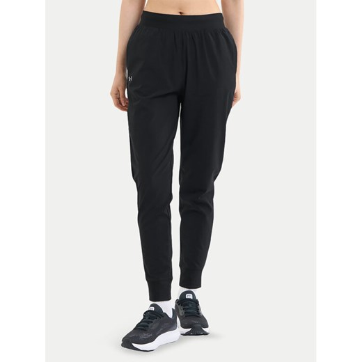Under Armour Spodnie dresowe Armoursport High Rise Wvn Pnt 1382727-001 Czarny Loose Fit ze sklepu MODIVO w kategorii Spodnie damskie - zdjęcie 182636212