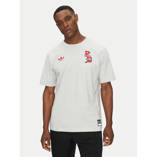 adidas T-Shirt FC Bayern VRCT JL6112 Szary Regular Fit ze sklepu MODIVO w kategorii T-shirty męskie - zdjęcie 182638171