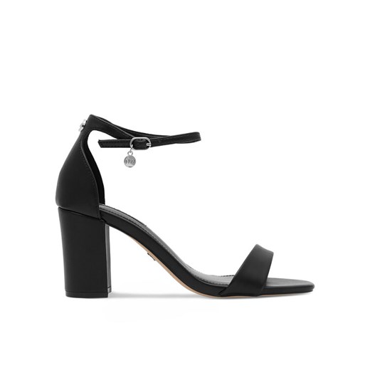 Nine West Sandały WFA2647-1 Czarny ze sklepu MODIVO w kategorii Sandały damskie - zdjęcie 182639221