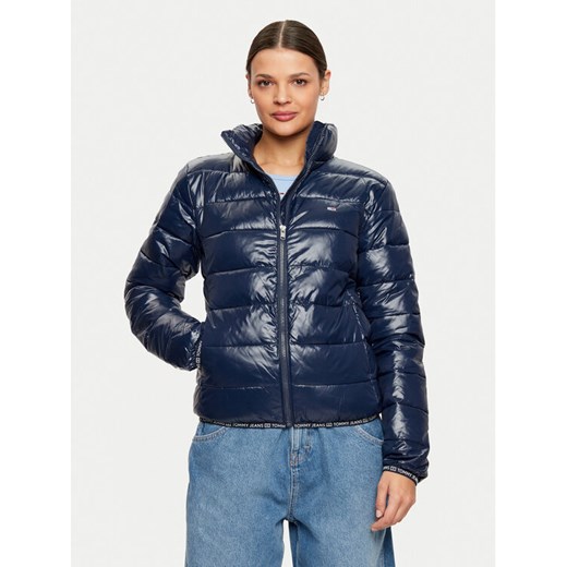 Tommy Jeans Kurtka zimowa Essential DW0DW19312 Granatowy Regular Fit ze sklepu MODIVO w kategorii Kurtki damskie - zdjęcie 182639693