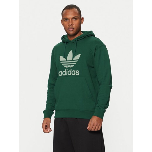adidas Bluza adicolor Classic Trefoil JN7011 Zielony Regular Fit ze sklepu MODIVO w kategorii Bluzy męskie - zdjęcie 182640033