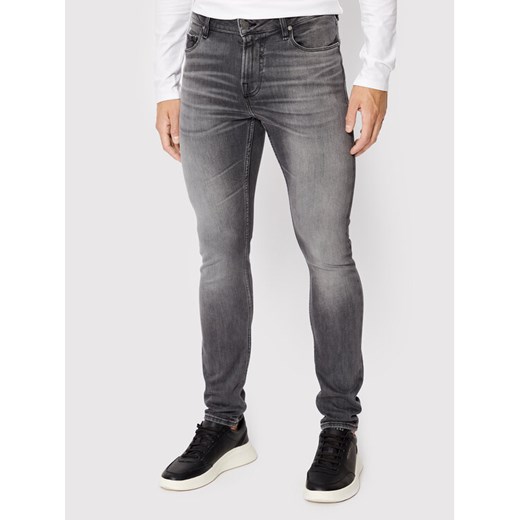 Guess Jeansy Chris M2YA27 D4Q52 Szary Super Skinny Fit ze sklepu MODIVO w kategorii Jeansy męskie - zdjęcie 182640472