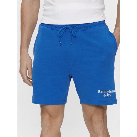 Tommy Jeans Szorty sportowe Tjm Entry Graphic DM0DM19153 Niebieski Regular Fit ze sklepu MODIVO w kategorii Spodenki męskie - zdjęcie 182640664