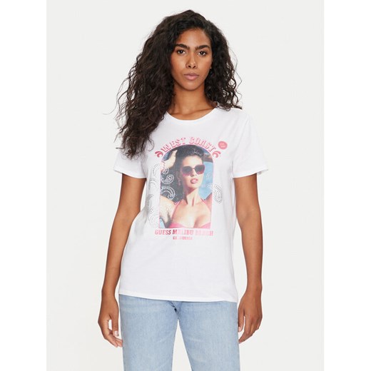 Guess T-Shirt Ss Malibu Girl Easy W4GI54 K9RM1 Biały Regular Fit ze sklepu MODIVO w kategorii Bluzki damskie - zdjęcie 182641064