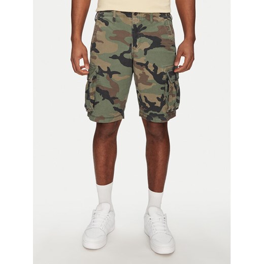 Gap Szorty materiałowe 880822-01 Zielony Relaxed Fit ze sklepu MODIVO w kategorii Spodenki męskie - zdjęcie 182641362