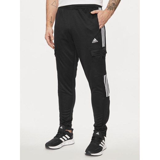 adidas Spodnie dresowe IA3067 Czarny Regular Fit ze sklepu MODIVO w kategorii Spodnie męskie - zdjęcie 182641391