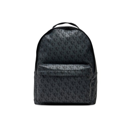 Calvin Klein Jeans Plecak Matte Aop Center Zip Bp 43 LV04G3112G Czarny ze sklepu MODIVO w kategorii Plecaki - zdjęcie 182641523