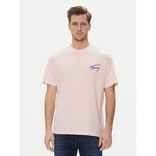 Tommy Jeans T-Shirt Faded Graphic DM0DM20768 Różowy Relaxed Fit ze sklepu MODIVO w kategorii T-shirty męskie - zdjęcie 182642050