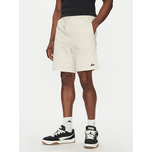 Quiksilver Szorty sportowe EQYFB03372 Écru Regular Fit ze sklepu MODIVO w kategorii Spodenki męskie - zdjęcie 182643502