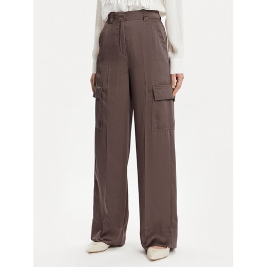 Marella Spodnie materiałowe Khat 2413131131 Brązowy Relaxed Fit ze sklepu MODIVO w kategorii Spodnie damskie - zdjęcie 182644641