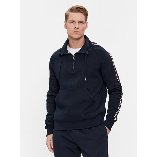 Tommy Hilfiger Bluza Global Stripe MW0MW33661 Granatowy Regular Fit ze sklepu MODIVO w kategorii Bluzy męskie - zdjęcie 182645651