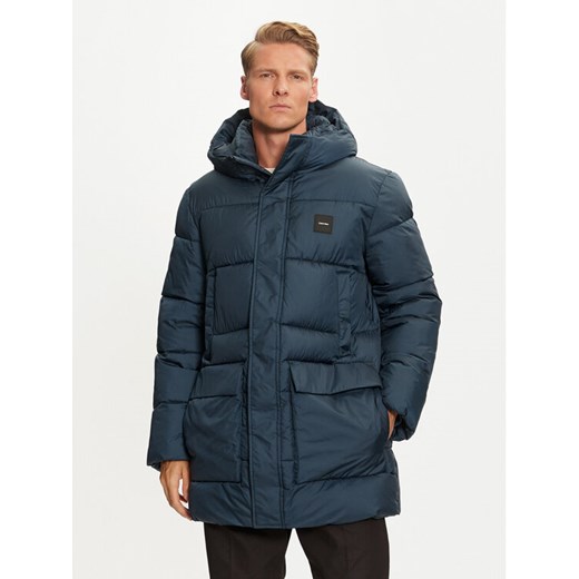 Calvin Klein Płaszcz zimowy K10K113465 Niebieski Regular Fit ze sklepu MODIVO w kategorii Płaszcze męskie - zdjęcie 182645920