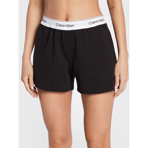 Calvin Klein Underwear Szorty piżamowe 000QS6871E Czarny Regular Fit ze sklepu MODIVO w kategorii Piżamy damskie - zdjęcie 182646564