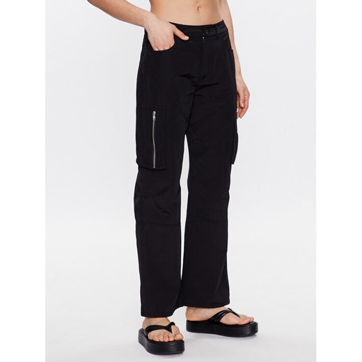 Herskind Spodnie materiałowe Tilly 4746798 Czarny Oversize ze sklepu MODIVO w kategorii Spodnie damskie - zdjęcie 182646574