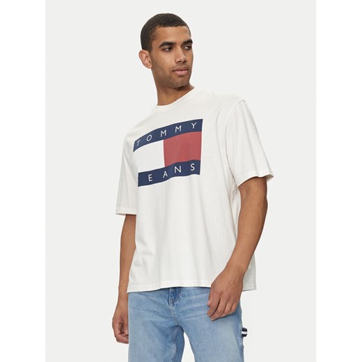 Tommy Jeans T-Shirt Big Flag DM0DM18547 Biały Oversize ze sklepu MODIVO w kategorii T-shirty męskie - zdjęcie 182646702