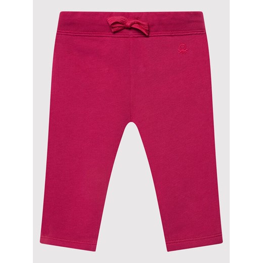 United Colors Of Benetton Spodnie dresowe 3J70I0046 Różowy Regular Fit ze sklepu MODIVO w kategorii Spodnie i półśpiochy - zdjęcie 182646942