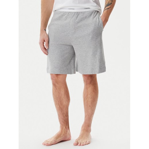 Calvin Klein Underwear Szorty piżamowe 000NM2707E Szary Regular Fit ze sklepu MODIVO w kategorii Piżamy męskie - zdjęcie 182647384