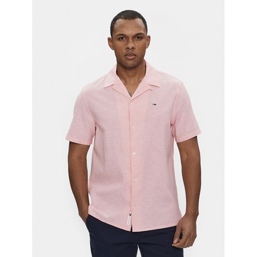 Tommy Jeans Koszula Camp DM0DM18963 Różowy Regular Fit ze sklepu MODIVO w kategorii Koszule męskie - zdjęcie 182648582