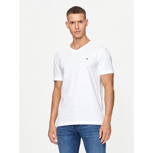 Gant T-Shirt Shield 2003186 Biały Slim Fit ze sklepu MODIVO w kategorii T-shirty męskie - zdjęcie 182648704