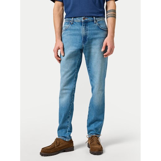Wrangler Jeansy River 112356836 Niebieski Tapered Fit ze sklepu MODIVO w kategorii Jeansy męskie - zdjęcie 182649392