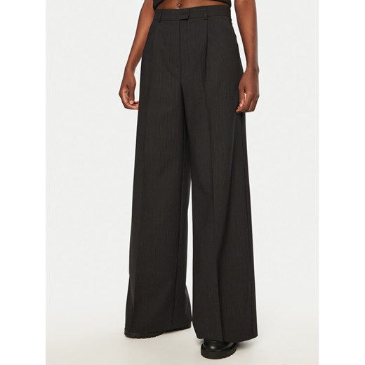 Herskind Spodnie palazzo Kelly 5405134 Szary Wide Leg ze sklepu MODIVO w kategorii Spodnie damskie - zdjęcie 182649871