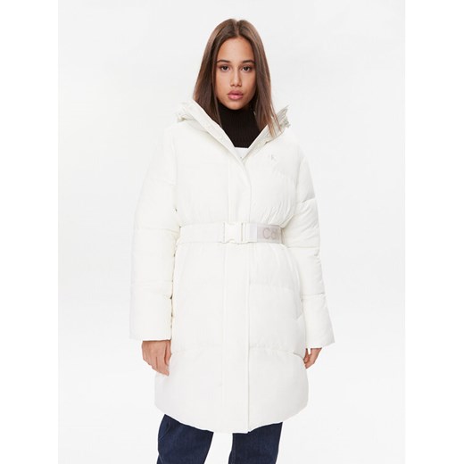 Calvin Klein Jeans Kurtka zimowa J20J221894 Écru Regular Fit ze sklepu MODIVO w kategorii Kurtki damskie - zdjęcie 182650472