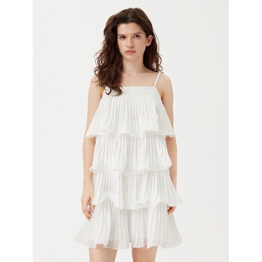 YAS Sukienka koktajlowa Lucia 26036503 Biały Regular Fit ze sklepu MODIVO w kategorii Sukienki - zdjęcie 182650981