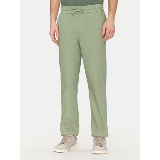 Blend Spodnie materiałowe 20718408 Zielony Regular Fit ze sklepu MODIVO w kategorii Spodnie męskie - zdjęcie 182651523