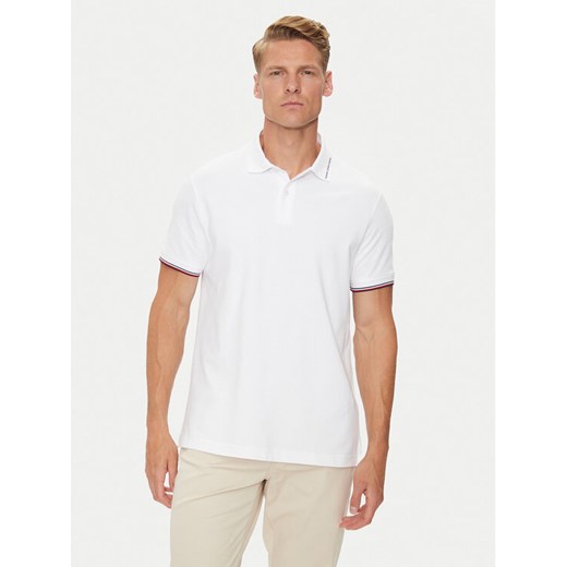 Tommy Hilfiger Polo Flag MW0MW35605 Biały Regular Fit ze sklepu MODIVO w kategorii T-shirty męskie - zdjęcie 182652184