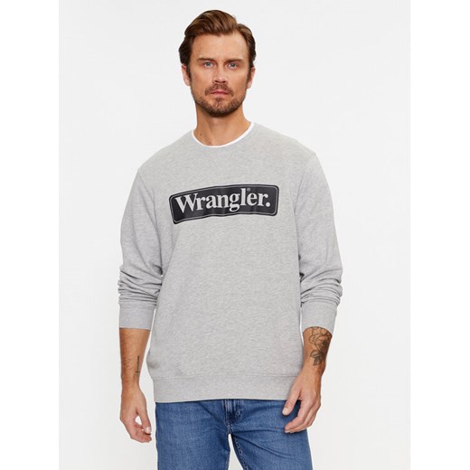 Wrangler Bluza Seasonal 112341197 Szary Regular Fit ze sklepu MODIVO w kategorii Bluzy męskie - zdjęcie 182652420
