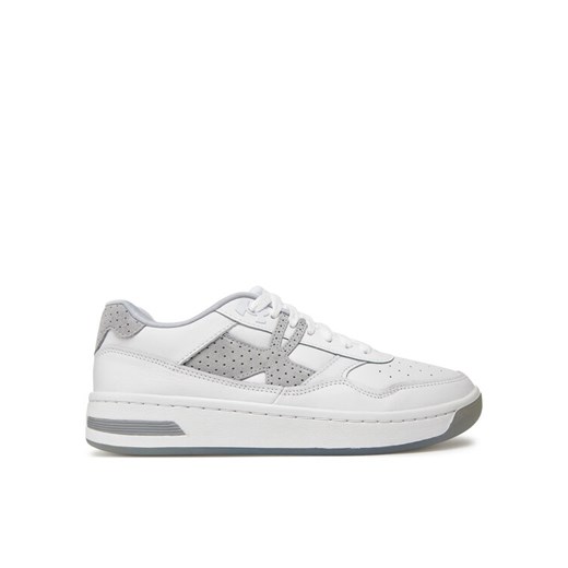 Under Armour Sneakersy UA Court 96 Suede 3028765 Biały ze sklepu MODIVO w kategorii Buty sportowe męskie - zdjęcie 182652443
