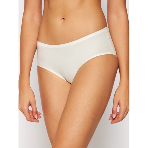 Chantelle Figi klasyczne Soft Stretch C26440 Écru ze sklepu MODIVO w kategorii Majtki damskie - zdjęcie 182653122