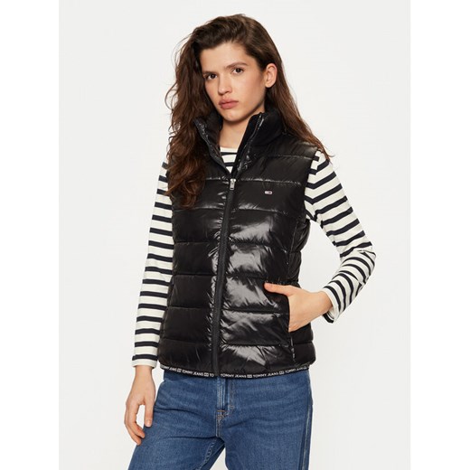 Tommy Jeans Bezrękawnik DW0DW19390 Czarny Regular Fit ze sklepu MODIVO w kategorii Kamizelki damskie - zdjęcie 182653770