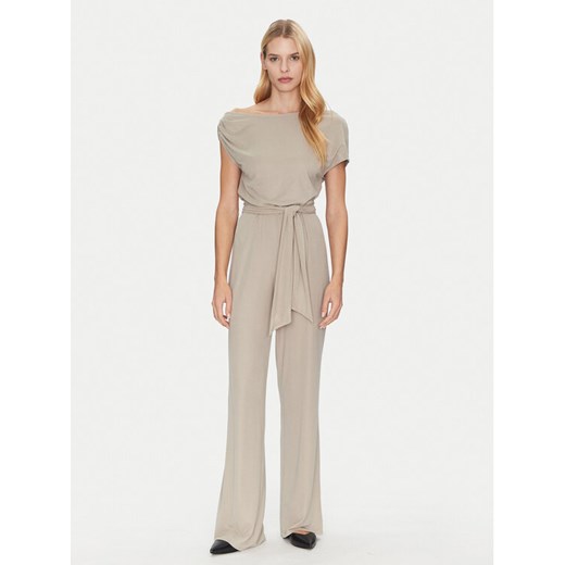 Guess Kombinezon W5GD89 KCTB0 Beżowy Regular Fit ze sklepu MODIVO w kategorii Kombinezony damskie - zdjęcie 182654103