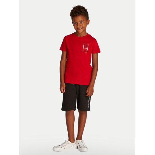 Tommy Hilfiger T-Shirt KB0KB09536 D Czerwony Regular Fit ze sklepu MODIVO w kategorii T-shirty chłopięce - zdjęcie 182654371