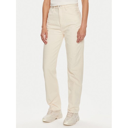 Calvin Klein Jeans Jeansy Hammerloop J20J223656 Écru Straight Fit ze sklepu MODIVO w kategorii Jeansy damskie - zdjęcie 182655271